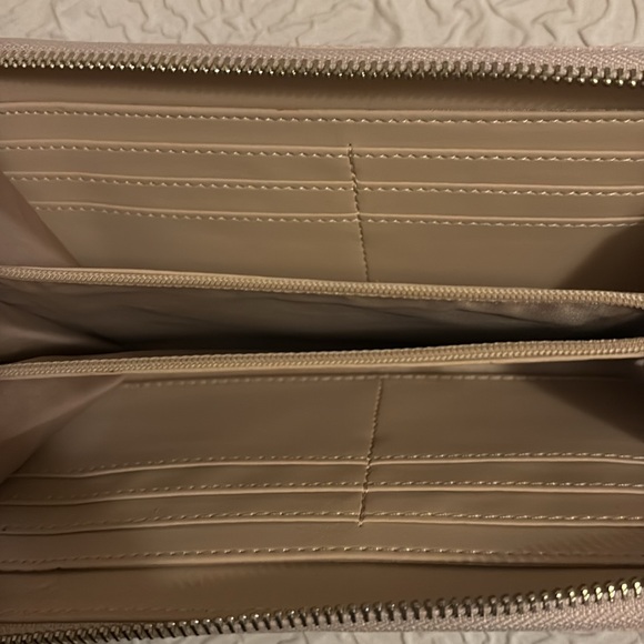 Guess Handbag and Wallet Los Angeles 1981 handbag and wallet ,topstitch fabric - Picture 10 of 16